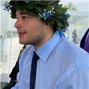 INSEGNANTE DI DIRITTO PER STUDENTI DELLE SCUOLE SUPERIORI E UNIVERSITARI